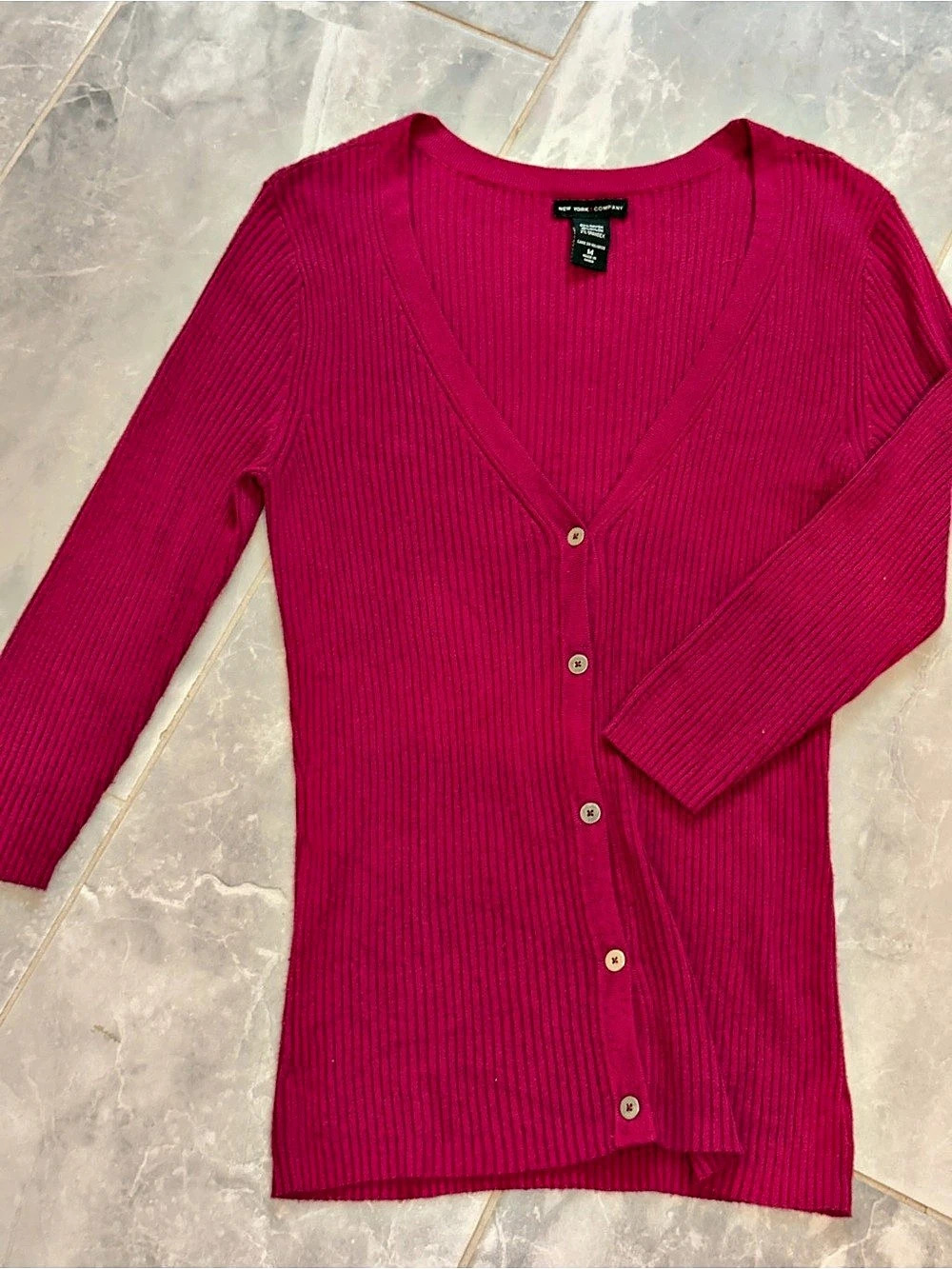 New York & Company Ribbed Button Front Cardigan in Pink Size Medium